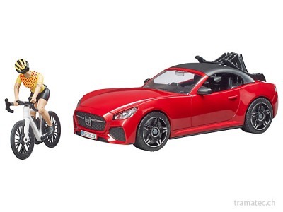Bruder Roadster mit 1 Rennrad und Radfahrerin